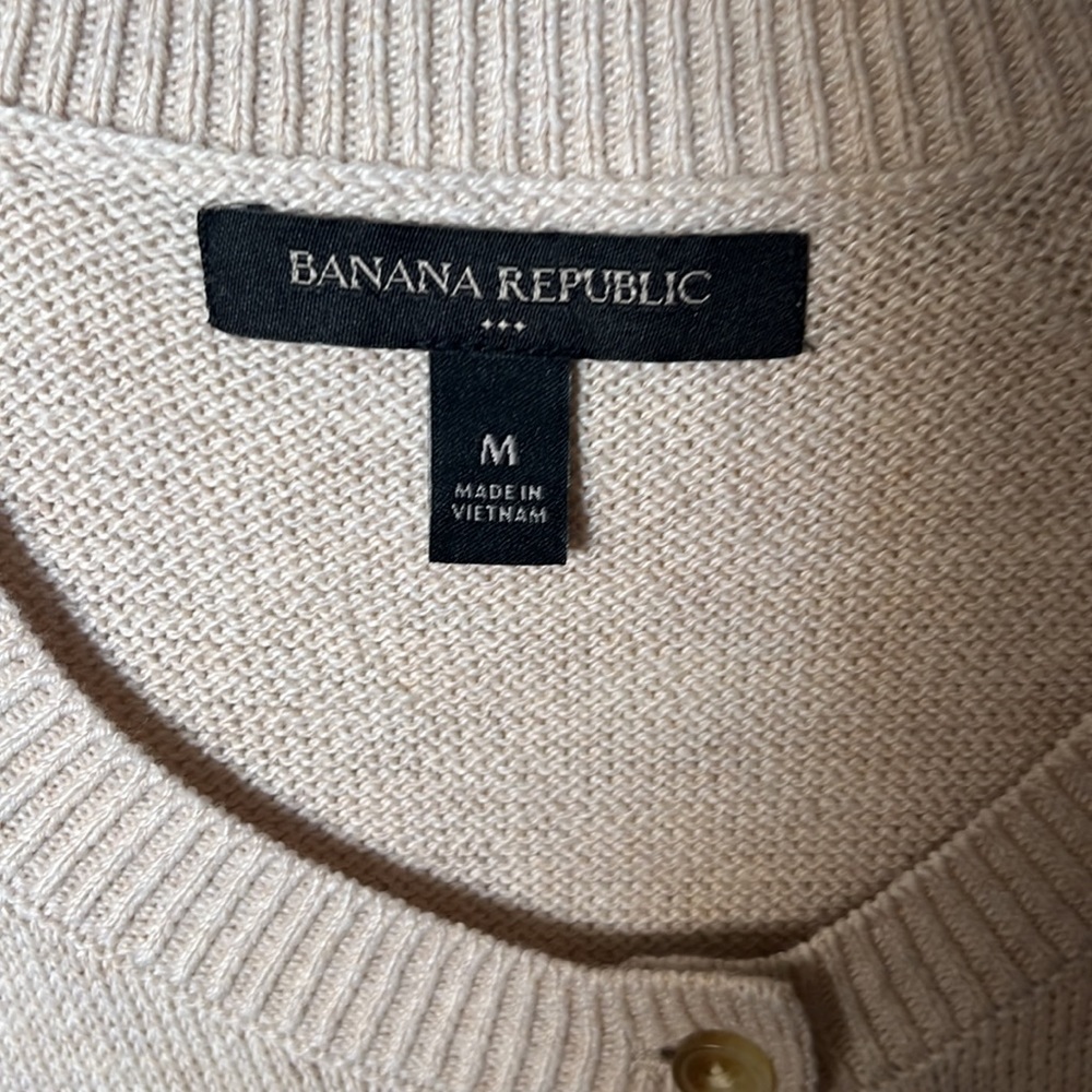 NWOT Banana Republic Sweater - Picture 2 of 3